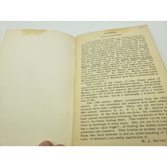 Masonic Catch-E-Kizm Book 1960 Revised Edition By M.J. Barrett 1960 - Picture 3 of 8